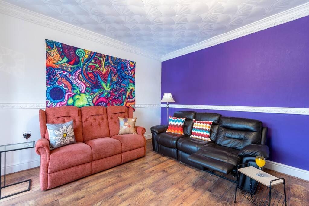The Miracle Spacious 2 Bedroom 3 Beds Hull * Kingston upon Hull