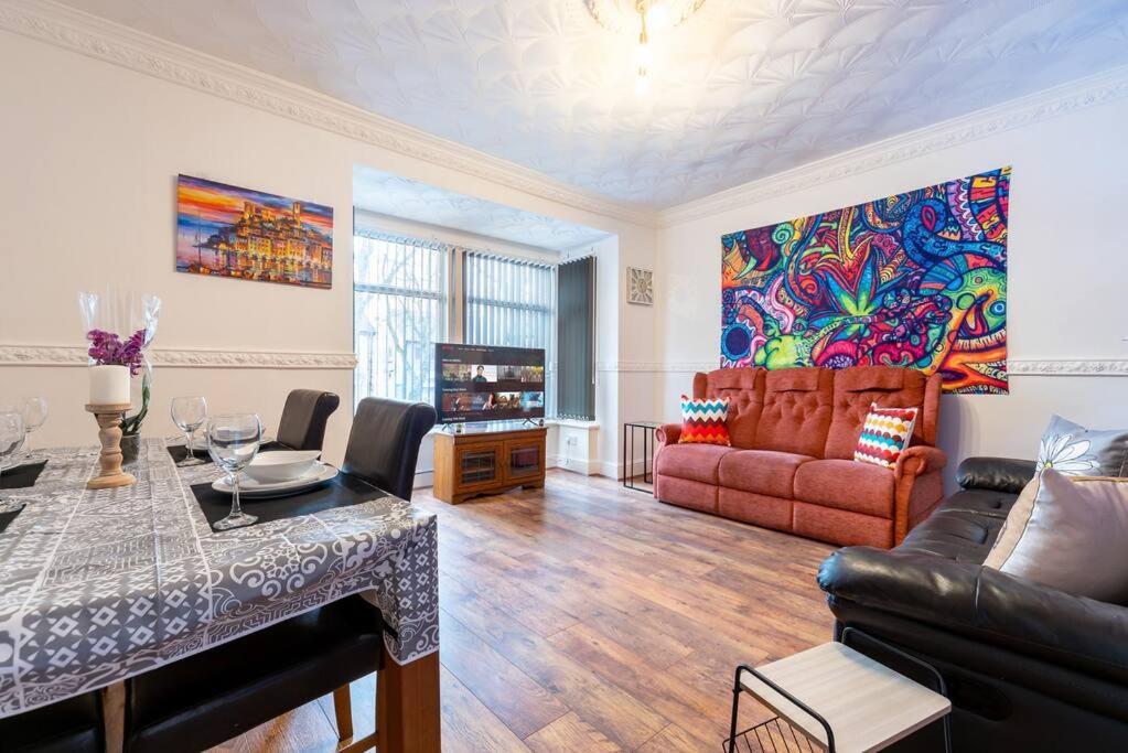 The Miracle Spacious 2 Bedroom 3 Beds Hull *