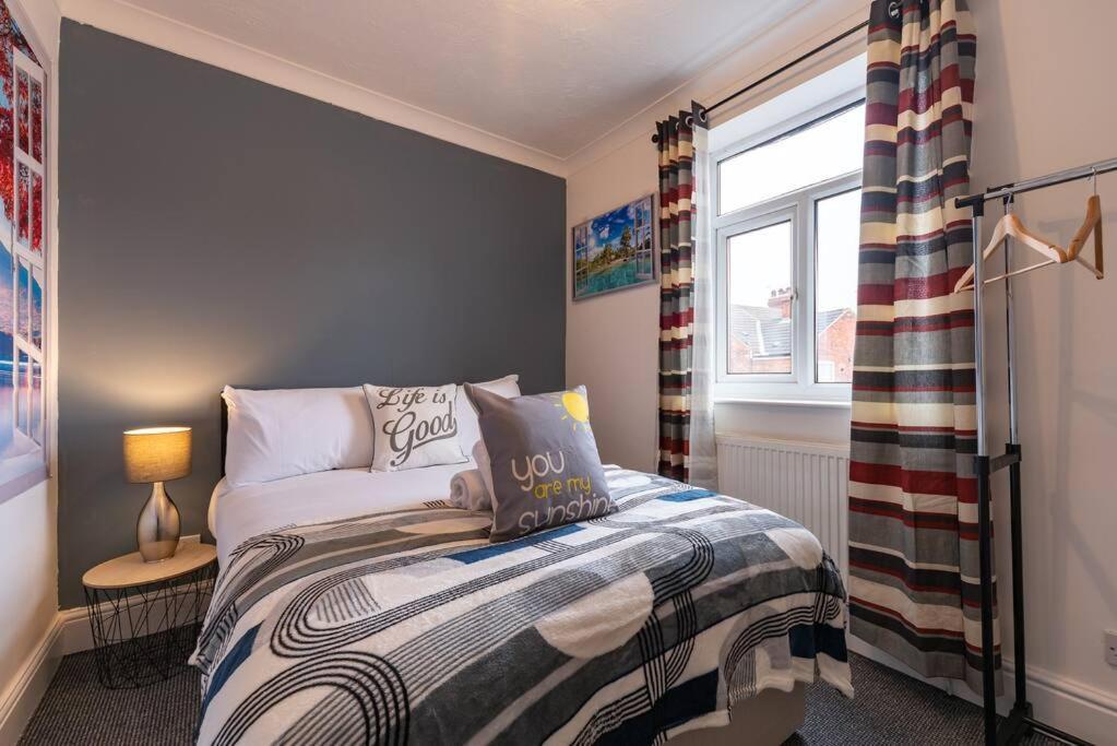 The Miracle Spacious 2 Bedroom 3 Beds Hull Apartment